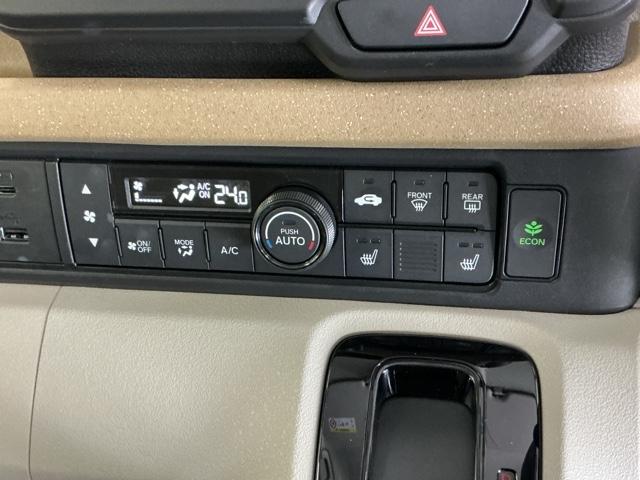 Ｎ－ＢＯＸ ベースグレード　ドラレコ　ナビ　Ｒカメラ　ブルートゥース　アイスト　セキュリティアラーム　地デジＴＶ　誤発信抑制機能　キーレスエントリー　前席シートヒーター　ＵＳＢポート　バックカメラ付　スマートキ　運転席エアバッグ（17枚目）