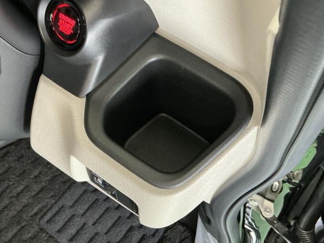 Ｎ－ＢＯＸ ベースグレード　ドラレコ　ナビ　Ｒカメラ　ブルートゥース　アイスト　セキュリティアラーム　地デジＴＶ　誤発信抑制機能　キーレスエントリー　前席シートヒーター　ＵＳＢポート　バックカメラ付　スマートキ　運転席エアバッグ（20枚目）