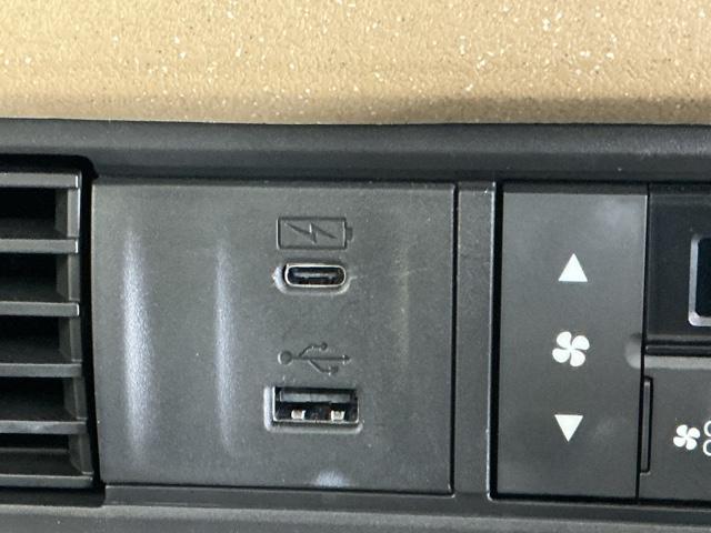 Ｎ－ＢＯＸ ベースグレード　ドラレコ　ナビ　Ｒカメラ　ブルートゥース　アイスト　セキュリティアラーム　地デジＴＶ　誤発信抑制機能　キーレスエントリー　前席シートヒーター　ＵＳＢポート　バックカメラ付　スマートキ　運転席エアバッグ（22枚目）