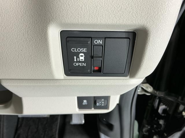 Ｎ－ＢＯＸ ベースグレード　ドラレコ　ナビ　Ｒカメラ　ブルートゥース　アイスト　セキュリティアラーム　地デジＴＶ　誤発信抑制機能　キーレスエントリー　前席シートヒーター　ＵＳＢポート　バックカメラ付　スマートキ　運転席エアバッグ（28枚目）