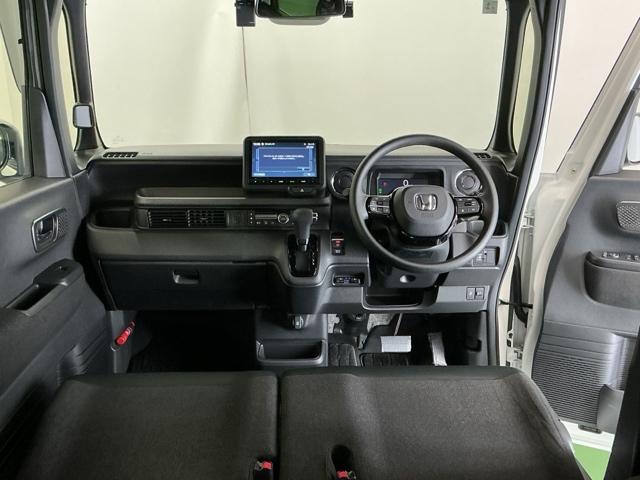 Ｎ－ＢＯＸカスタム ベースグレード　ドラレコ　ナビ　Ｒカメラ　ブルートゥース　Ｐソナー　レーダーブレーキサポート　ＥＴＣ装備　定期点検記録簿　地デジ対応　サイドエアバック　禁煙　Ｓヒータ　スマートキー＆プッシュスタート　横滑り防止（2枚目）