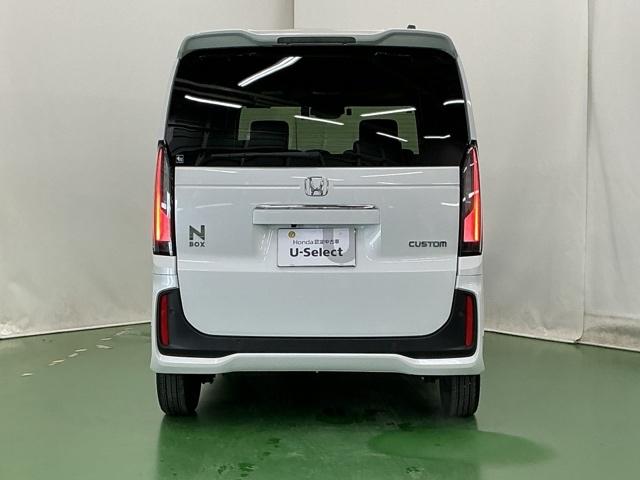 Ｎ－ＢＯＸカスタム ベースグレード　ドラレコ　ナビ　Ｒカメラ　ブルートゥース　Ｐソナー　レーダーブレーキサポート　ＥＴＣ装備　定期点検記録簿　地デジ対応　サイドエアバック　禁煙　Ｓヒータ　スマートキー＆プッシュスタート　横滑り防止（9枚目）