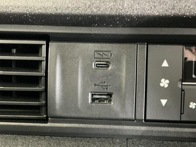 Ｎ－ＢＯＸカスタム ベースグレード　ドラレコ　ナビ　Ｒカメラ　ブルートゥース　Ｐソナー　レーダーブレーキサポート　ＥＴＣ装備　定期点検記録簿　地デジ対応　サイドエアバック　禁煙　Ｓヒータ　スマートキー＆プッシュスタート　横滑り防止（22枚目）