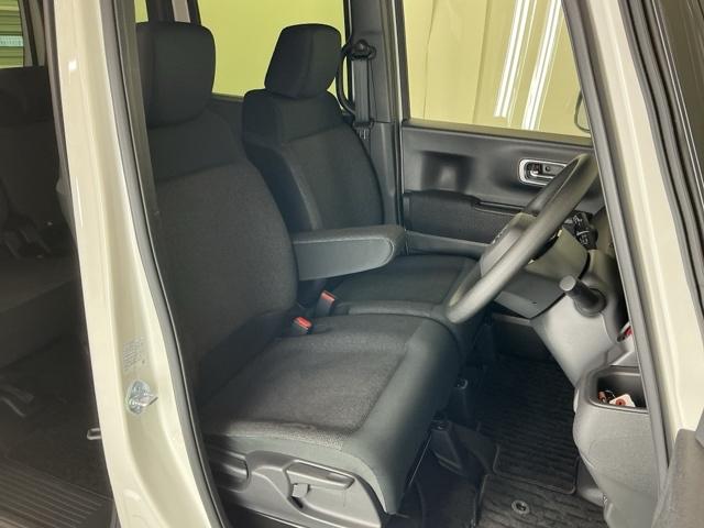 Ｎ－ＢＯＸカスタム ベースグレード　ドラレコ　ナビ　Ｒカメラ　ブルートゥース　Ｐソナー　レーダーブレーキサポート　ＥＴＣ装備　定期点検記録簿　地デジ対応　サイドエアバック　禁煙　Ｓヒータ　スマートキー＆プッシュスタート　横滑り防止（23枚目）