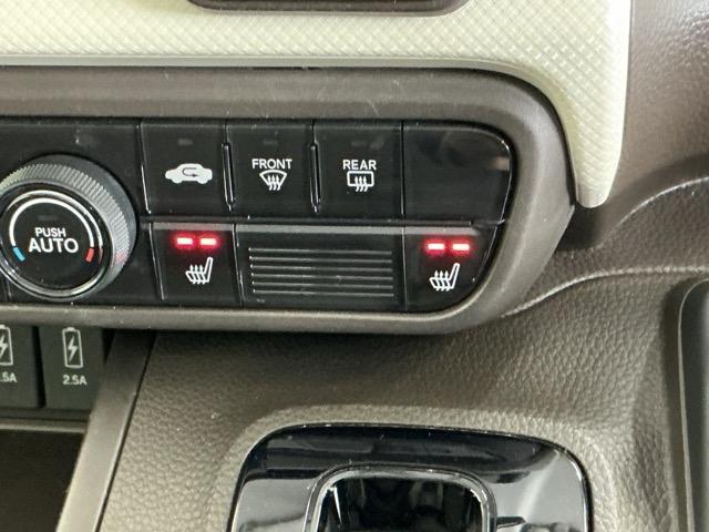 Ｎ－ＢＯＸ Ｌ　ナビ　Ｒカメラ　ブルートゥース　ＣＤ　ＵＳＢ入力　ＬＥＤランプ　シートヒータ　運転席エアバッグ　イモビライザー　キーフリー　パワーウインドウ　助手席エアバッグ　エアコン　ＰＳ　記録簿　横滑り防止機能（13枚目）