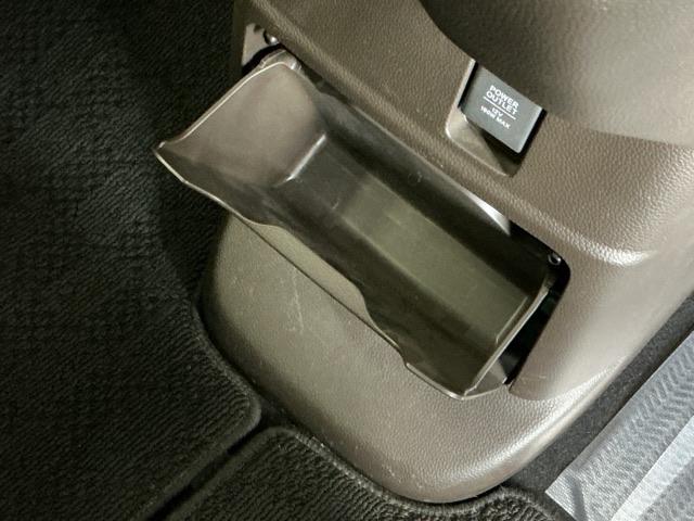 Ｎ－ＢＯＸ Ｌ　ナビ　Ｒカメラ　ブルートゥース　ＣＤ　ＵＳＢ入力　ＬＥＤランプ　シートヒータ　運転席エアバッグ　イモビライザー　キーフリー　パワーウインドウ　助手席エアバッグ　エアコン　ＰＳ　記録簿　横滑り防止機能（54枚目）