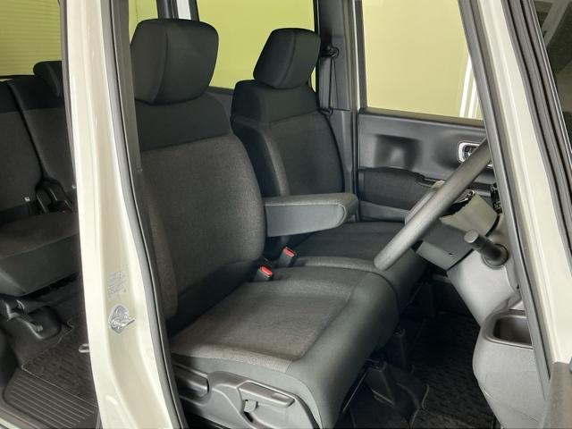 N-BOXカスタム ベースグレード ドラレコ ナビ Rカメラ ブルートゥース ベンチシ-ト アクティブクルーズ フルセグ対応 前席シートヒーター イモビライザー USB 運転席エアバッグ スマートキー&プッシュスタート LEDヘッド(24枚目)