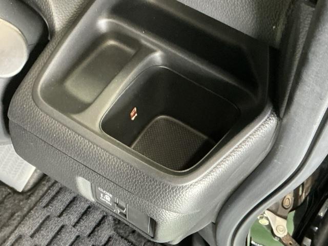 N-BOXカスタム L ドラレコ ナビ Rカメラ ブルートゥース シートヒーター付き 助手席エアバック Bカメ メンテナンスノート LED エアバッグ パワーウインドウ Aライト クルコン エアコン スマートキーPスタート(20枚目)