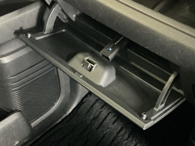 N-BOXカスタム L ドラレコ ナビ Rカメラ ブルートゥース シートヒーター付き 助手席エアバック Bカメ メンテナンスノート LED エアバッグ パワーウインドウ Aライト クルコン エアコン スマートキーPスタート(62枚目)