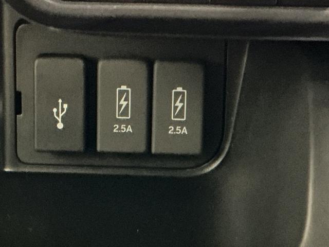 �Q�D�T�A���y�A�}���t�r�a�`���[�W���[���ځB�X�}�[�g�t�H���Ȃǂ̏[�d�ɂƂ��Ă��֗��ł�