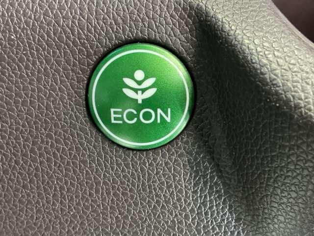 �d�b�n�m�X�C�b�`����ŔR��ǂ��Ȃ�悤�G�A�R����G���W���Ȃǂ𑍍��I�ɐ��䂵�܂�