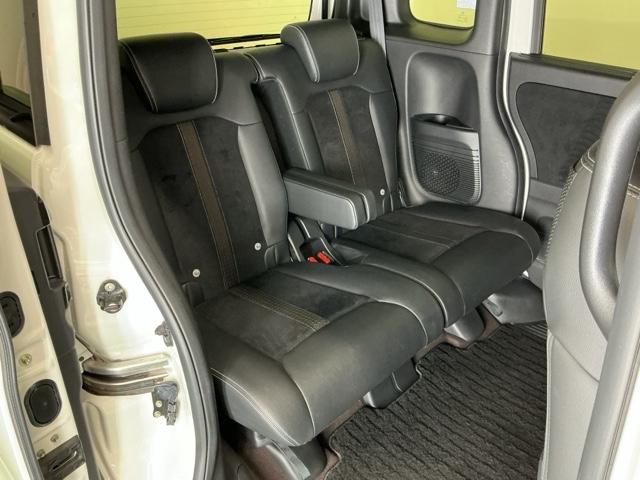 Ｎ－ＢＯＸカスタム Ｇ・Ｌターボホンダセンシング　ドラレコ　ナビ　Ｒカメラ　ブルートゥース　シートヒータ　ベンチ　横滑り防止システム　整備点検記録簿　地デジフルセグ　Ｗエアバック　サイドエアバック　ターボ車　ＵＳＢ　セキュリティアラーム　ＥＴＣ付（24枚目）