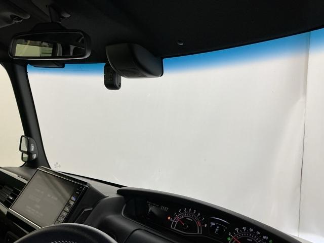 Ｎ－ＢＯＸカスタム Ｇ・Ｌターボホンダセンシング　ドラレコ　ナビ　Ｒカメラ　ブルートゥース　シートヒータ　ベンチ　横滑り防止システム　整備点検記録簿　地デジフルセグ　Ｗエアバック　サイドエアバック　ターボ車　ＵＳＢ　セキュリティアラーム　ＥＴＣ付（31枚目）