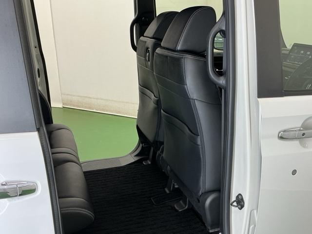 Ｎ－ＢＯＸカスタム Ｇ・Ｌターボホンダセンシング　ドラレコ　ナビ　Ｒカメラ　ブルートゥース　シートヒータ　ベンチ　横滑り防止システム　整備点検記録簿　地デジフルセグ　Ｗエアバック　サイドエアバック　ターボ車　ＵＳＢ　セキュリティアラーム　ＥＴＣ付（61枚目）