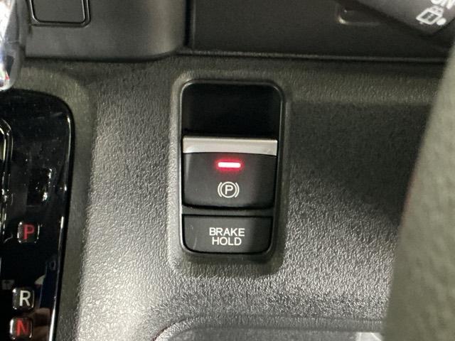 Ｎ－ＢＯＸカスタム ベースグレード　ナビ　Ｒカメラ　ブルートゥース　フルセグ　ベンチシ－ト　アクティブクルーズ　前席シートヒーター　イモビライザー　ＵＳＢ　運転席エアバッグ　スマートキー＆プッシュスタート　ＬＥＤヘッド　Ｂモニター（14枚目）