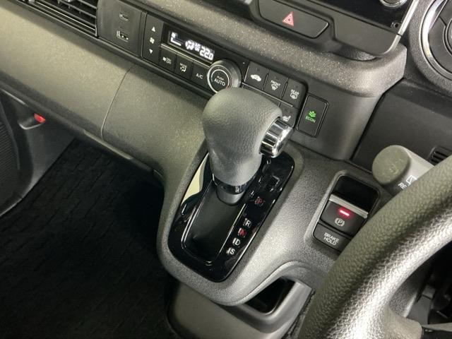 Ｎ－ＢＯＸカスタム ベースグレード　ナビ　Ｒカメラ　ブルートゥース　フルセグ　ベンチシ－ト　アクティブクルーズ　前席シートヒーター　イモビライザー　ＵＳＢ　運転席エアバッグ　スマートキー＆プッシュスタート　ＬＥＤヘッド　Ｂモニター（15枚目）