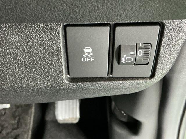 Ｎ－ＢＯＸカスタム ベースグレード　ナビ　Ｒカメラ　ブルートゥース　フルセグ　ベンチシ－ト　アクティブクルーズ　前席シートヒーター　イモビライザー　ＵＳＢ　運転席エアバッグ　スマートキー＆プッシュスタート　ＬＥＤヘッド　Ｂモニター（25枚目）