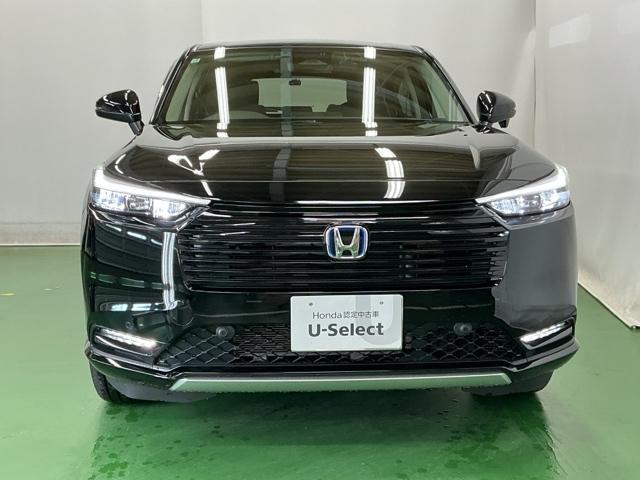 ヴェゼル e:HEVZ ドラレコ ナビ Rカメラ ブルートゥース Sヒータ 地デジフルセグTV 定期点検記録簿 電動テールゲート サイドエアバッグ 後カメラ 前後障害物センサー 横滑防止装置 エアコン LEDヘットライト(6枚目)