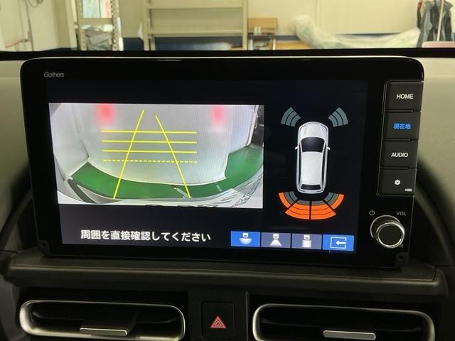 フリード クロスター　ナビ　Ｒカメラ　ブルートゥース　フルセグ　ＡＡＣ　ＥＴＣ付き　スマ－トキ－　シ－トヒ－タ－　盗難防止システム　ＵＳＢ　サイドエアバッグ　クルコン　禁煙車両　ＥＣＯＮモード　ＥＳＣ　ＡＢＳ　キーフリー（12枚目）