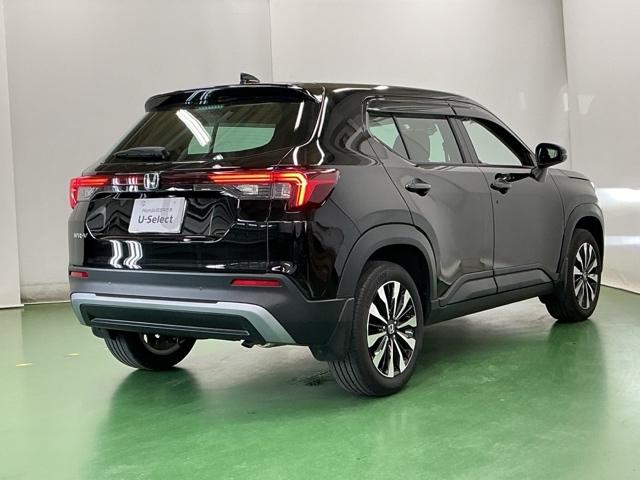 ��^�e�[���Q�[�g�X�|�C���[�����Ńt�H�������X�^�C���b�V���ɂ��Ă��܂��B�������s���ɂ͑��s���萫�\�ɗD��Ă��āA��R��ɂ��傫���v�����܂�