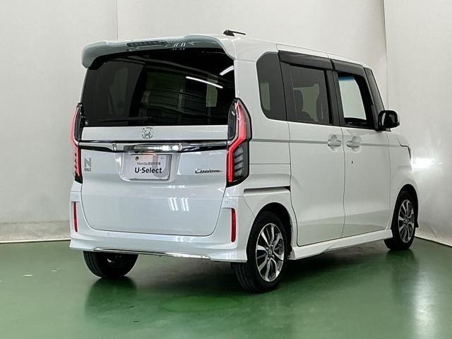Ｎ－ＢＯＸカスタム Ｌ　ナビ　Ｒカメラ　ブルートゥース　フルセグ　シートヒーター付き　助手席エアバック　Ｂカメ　メンテナンスノート　ＬＥＤ　エアバッグ　パワーウインドウ　Ａライト　クルコン　エアコン　スマートキーＰスタート（8枚目）