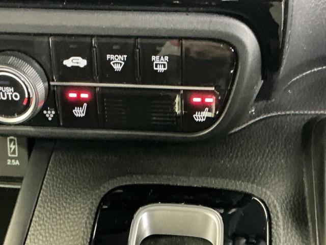 Ｎ－ＢＯＸカスタム Ｌ　ナビ　Ｒカメラ　ブルートゥース　フルセグ　シートヒーター付き　助手席エアバック　Ｂカメ　メンテナンスノート　ＬＥＤ　エアバッグ　パワーウインドウ　Ａライト　クルコン　エアコン　スマートキーＰスタート（13枚目）