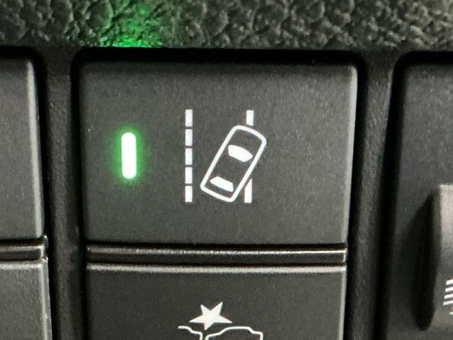 �H�O��E�}���@�\�͎Ԃ��Ԑ�����͂ݏo�������ȂƂ��ɎԐ����ɖ߂��悤�Ƀh���C�o�[�ւ��m�点���܂�