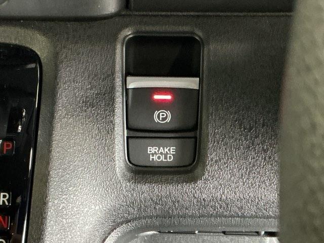 Ｎ－ＢＯＸカスタム ベースグレード　ドラレコ　ナビ　Ｒカメラ　ブルートゥース　ベンチシ－ト　アクティブクルーズ　フルセグ対応　前席シートヒーター　イモビライザー　ＵＳＢ　運転席エアバッグ　スマートキー＆プッシュスタート　ＬＥＤヘッド（18枚目）