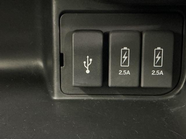 Ｎ－ＢＯＸカスタム Ｌ　ナビ　Ｒカメラ　ブルートゥース　フルセグ　スマートキーシステム　ヒーター　リヤカメラ　サイドカーテンエアバック　記録簿　ＵＳＢポート　ＬＥＤ　キーフリー　パワーステアリング　オートクルーズ　ＤＶＤ（19枚目）