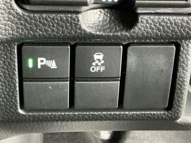 Ｎ－ＢＯＸカスタム Ｌ　ナビ　Ｒカメラ　ブルートゥース　フルセグ　スマートキーシステム　追従型クルコン　ヒーター　Ｂｌｕｅｔｏｏｔｈ音楽　電動格納式ドアミラー　衝突安全ボディ　ＬＫＡＳ　パーキングサポート　リヤカメラ　記録簿（28枚目）