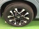 純正アルミホイールです。足元が引き立つので、車全体のイメージがアップしますよ!
