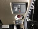 運転席から操作しやすい各種スイッチ