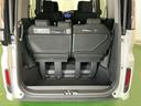 堀が深いラゲッジスペースはフル乗車時でも大容量です