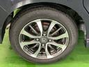 純正アルミホイールです。足元が引き立つので、車全体のイメージがアップしますよ!