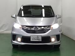 ディスチャージヘッドライト【ＨＩＤ】を装備していますのでとても明るく、夜間の走行や雨の日も安全・安心です。オートライトコントロール付きで周囲の明るさに応じて自動で点灯・消灯します 6