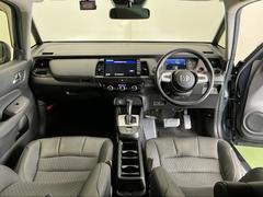 �ɥ饤�С����濴�˼����˼꤬�Ϥ����֤ˣ��ԥ��쥯�ȥ�С��䥨�������͡��������å��ʤɤ����֡��������ͥ��Ƥ��ޤ� 2