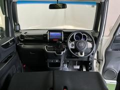 �ɥ饤�С����濴�˼����˼꤬�Ϥ����֤ˣ��ԥ��쥯�ȥ�С��䥨�������͡��������å��ʤɤ����֡��������ͥ��Ƥ��ޤ� 2