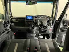 �ɥ饤�С����濴�˼����˼꤬�Ϥ����֤ˣ��ԥ��쥯�ȥ�С��䥨�������͡��������å��ʤɤ����֡��������ͥ��Ƥ��ޤ� 2