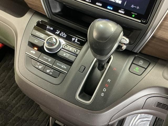 フリード Ｇ・ホンダセンシング　ドラレコ　ナビ　Ｒカメラ　ブルートゥース　Ｆセグ　追突被害軽減ブレーキ　ｉストップ　Ｗエアバッグ　パワーウィンドウ　アクティブクルーズコントロール　スマートキ　カラーバックモニター　整備点検記録簿（18枚目）