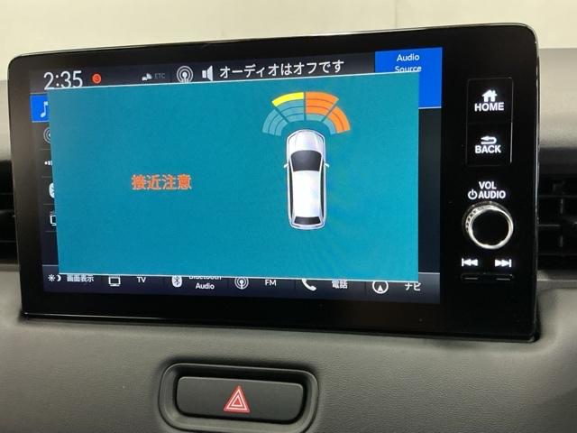 ヴェゼル ｅ：ＨＥＶＺ　ナビ　Ｒカメラ　ブルートゥース　フルセグ　衝突回避支援ブレーキ機能　スマキ　Ｐトランク　フルオートエアコン　エアバッグ　両席エアバック　記録簿付　パワーウィンドウ　ＬＥＤランプ　ソナー　クルーズＣ（55枚目）