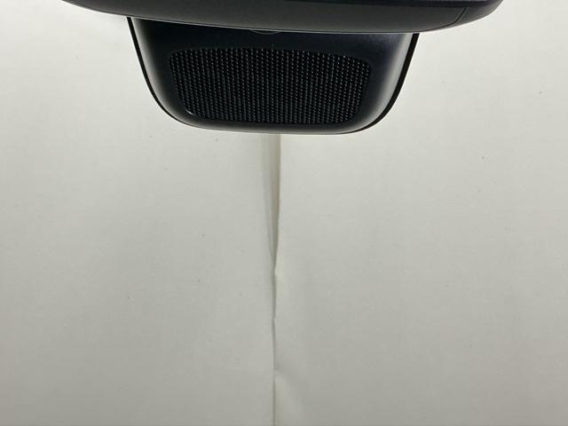 ヴェゼル ｅ：ＨＥＶＺ　ナビ　Ｒカメラ　ブルートゥース　フルセグ　衝突回避支援ブレーキ機能　スマキ　Ｐトランク　フルオートエアコン　エアバッグ　両席エアバック　記録簿付　パワーウィンドウ　ＬＥＤランプ　ソナー　クルーズＣ（68枚目）