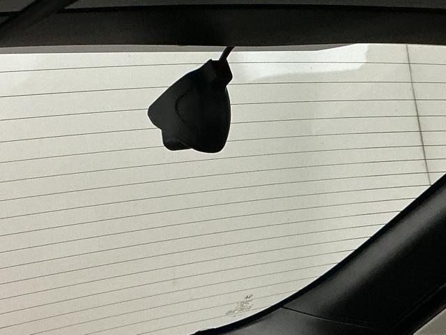 後方もしっかり同時録画。フロントと同様に画像を自動で保存するので安心です