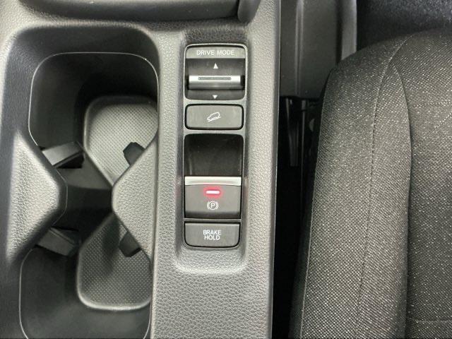 ヴェゼル e:HEVX ナビ Rカメラ ブルートゥース フルセグ 前後障害物センサー AAC イモビライザー スマ-トキ- 誤発進抑制 PW リアカメラ クルコン ESC キーフリー LEDヘッドランプ DVD再生可 ABS(14枚目)