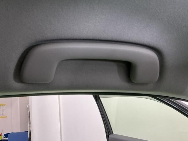 ヴェゼル e:HEVX ナビ Rカメラ ブルートゥース フルセグ 前後障害物センサー AAC イモビライザー スマ-トキ- 誤発進抑制 PW リアカメラ クルコン ESC キーフリー LEDヘッドランプ DVD再生可 ABS(50枚目)