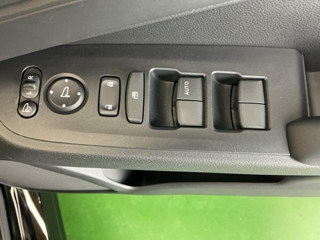 ヴェゼル e:HEVX ナビ Rカメラ ブルートゥース フルセグ 前後障害物センサー AAC イモビライザー スマ-トキ- 誤発進抑制 PW リアカメラ クルコン ESC キーフリー LEDヘッドランプ DVD再生可 ABS(65枚目)