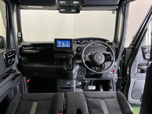 N-BOXカスタム L ナビ Rカメラ ブルートゥース フルセグTV Pソナー サイドエアバッグ Aストップ シートヒータ ベンチシート 点検記録簿 キーフリーシステム LEDライト リアカメ クルーズコントロール AC(2枚目)