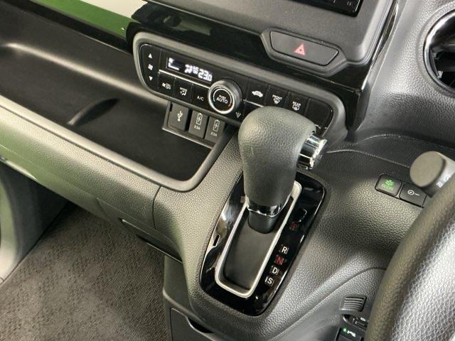 N-BOXカスタム L ナビ Rカメラ ブルートゥース フルセグTV Pソナー サイドエアバッグ Aストップ シートヒータ ベンチシート 点検記録簿 キーフリーシステム LEDライト リアカメ クルーズコントロール AC(20枚目)