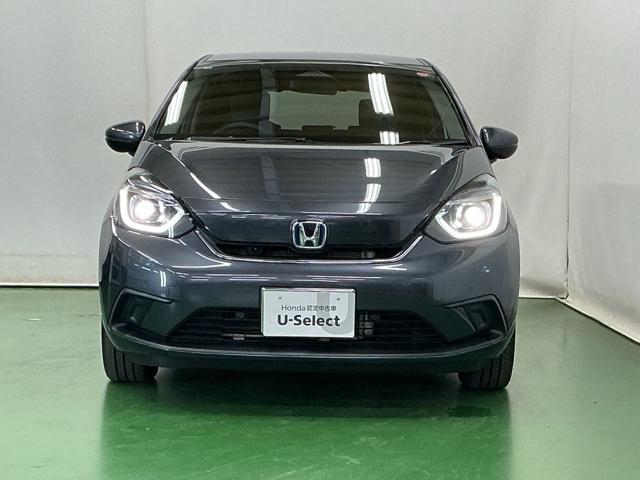 フィット ｅ：ＨＥＶホーム　ナビ　Ｒカメラ　ブルートゥース　フルセグＴＶ　前後誤発進抑制機能　クリソナ　助手席エアバッグ　運転席エアバッグ　アイドリングストップ　ＬＥＤライト　ＵＳＢ接続　バックカメラ　ＡＢＳ　サイドエアバッグ（6枚目）