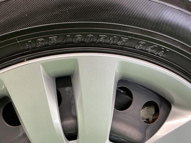 フィット ｅ：ＨＥＶホーム　ナビ　Ｒカメラ　ブルートゥース　フルセグＴＶ　前後誤発進抑制機能　クリソナ　助手席エアバッグ　運転席エアバッグ　アイドリングストップ　ＬＥＤライト　ＵＳＢ接続　バックカメラ　ＡＢＳ　サイドエアバッグ（49枚目）