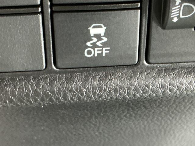 フィット ｅ：ＨＥＶホーム　ナビ　Ｒカメラ　ブルートゥース　フルセグＴＶ　前後誤発進抑制機能　クリソナ　助手席エアバッグ　運転席エアバッグ　アイドリングストップ　ＬＥＤライト　ＵＳＢ接続　バックカメラ　ＡＢＳ　サイドエアバッグ（51枚目）